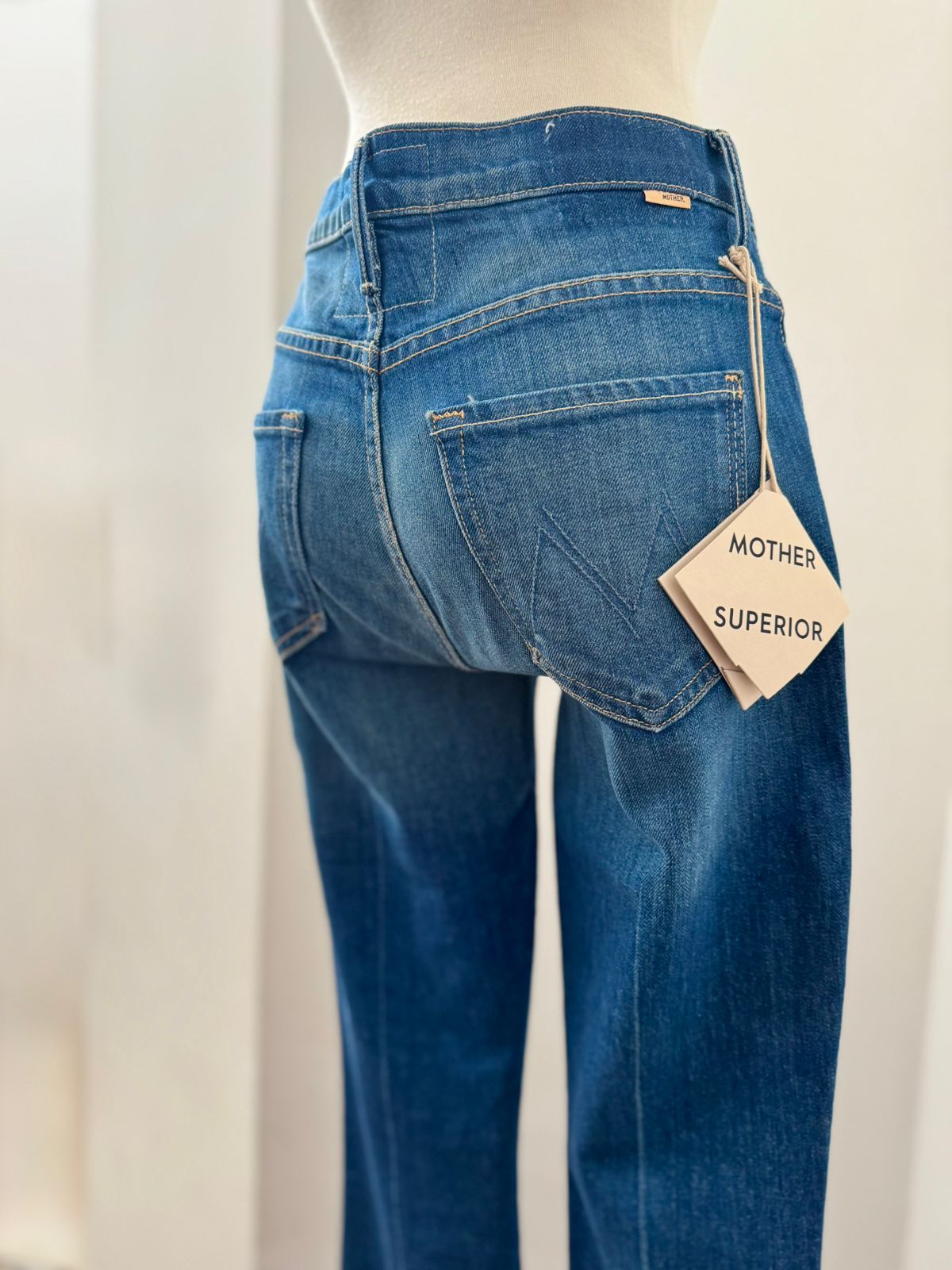 Mother Denim The Insider Crop Step Fray
