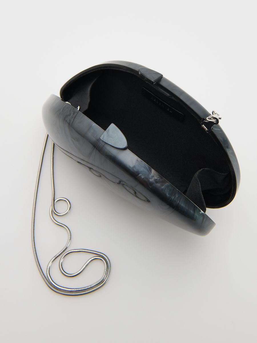 ZARA Clutch Concha Nacar Artificial