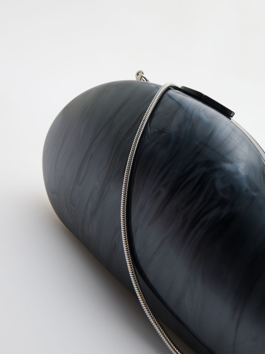 ZARA Clutch Concha Nacar Artificial